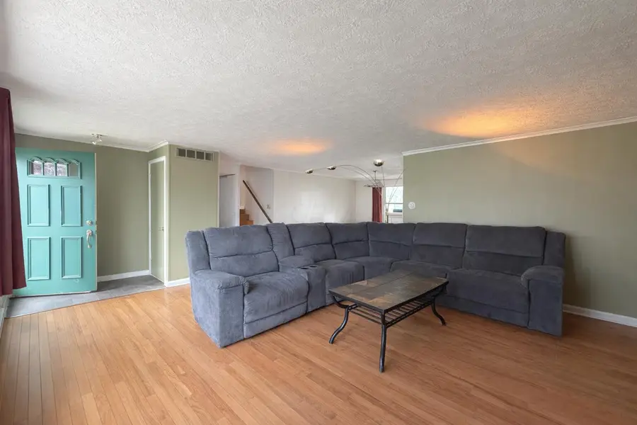 448 Ontario Avenue, Bellefontaine, OH 43311 - #2