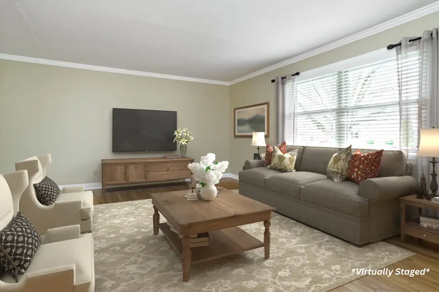 4818 Larwell Drive, Columbus, OH 43220 - #3