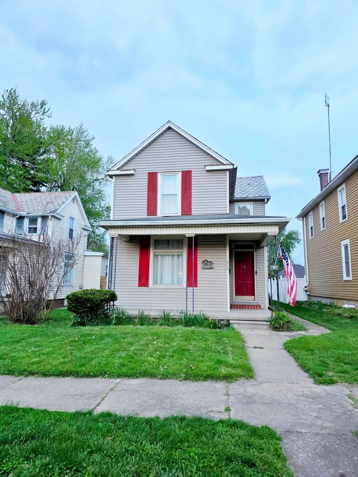 615 E 5th Avenue, Lancaster, OH 43130 - #1