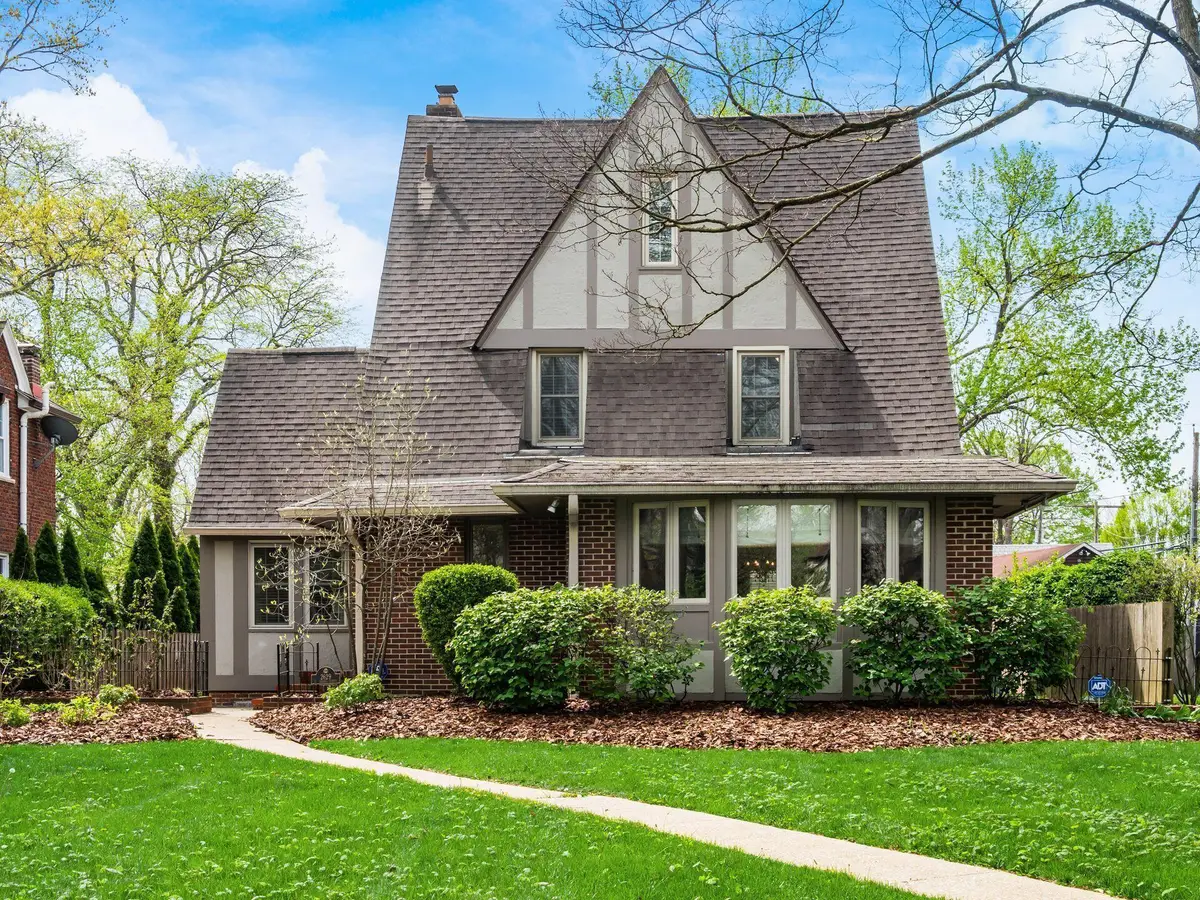 2629 E Broad Street, Columbus, OH 43209 - #1