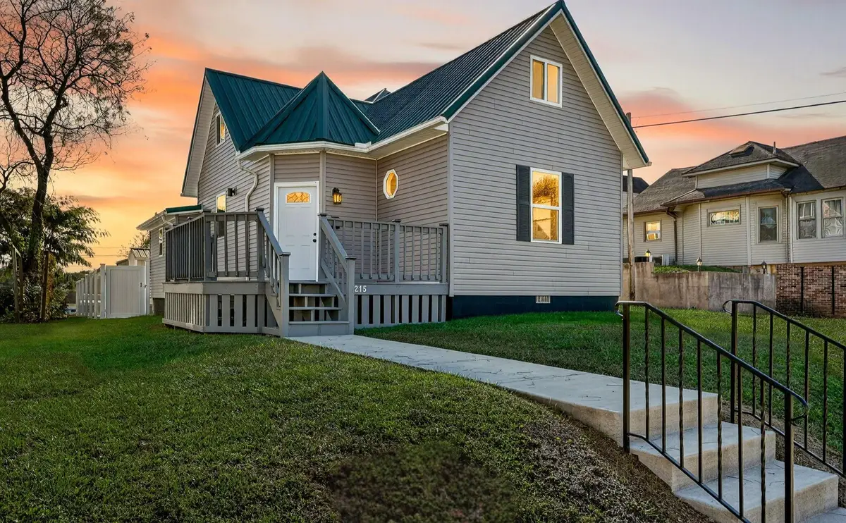 215 W South Street, Jackson, OH 45640 - #1