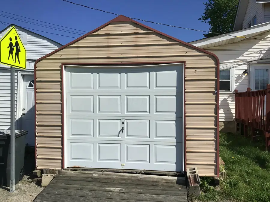 29 East Street, Columbus, OH 43228 - #3