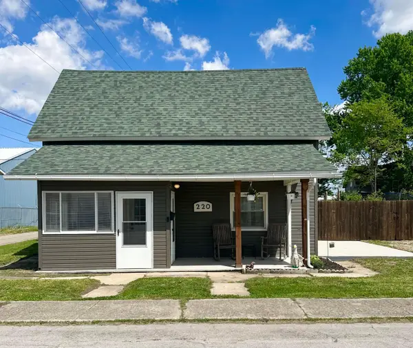 220 Barnes Avenue, Circleville, OH 43113