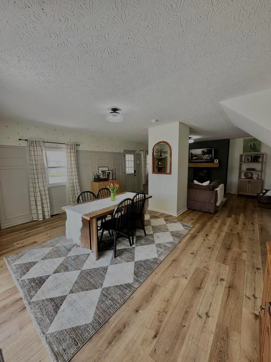 220 Barnes Avenue, Circleville, OH 43113 - #2