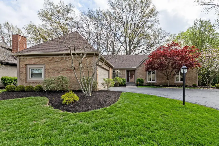 6696 Maplebrook Lane, Columbus, OH 43235 - #2