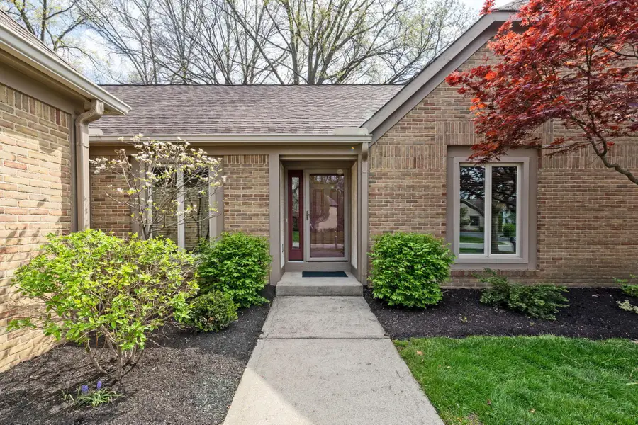 6696 Maplebrook Lane, Columbus, OH 43235 - #3