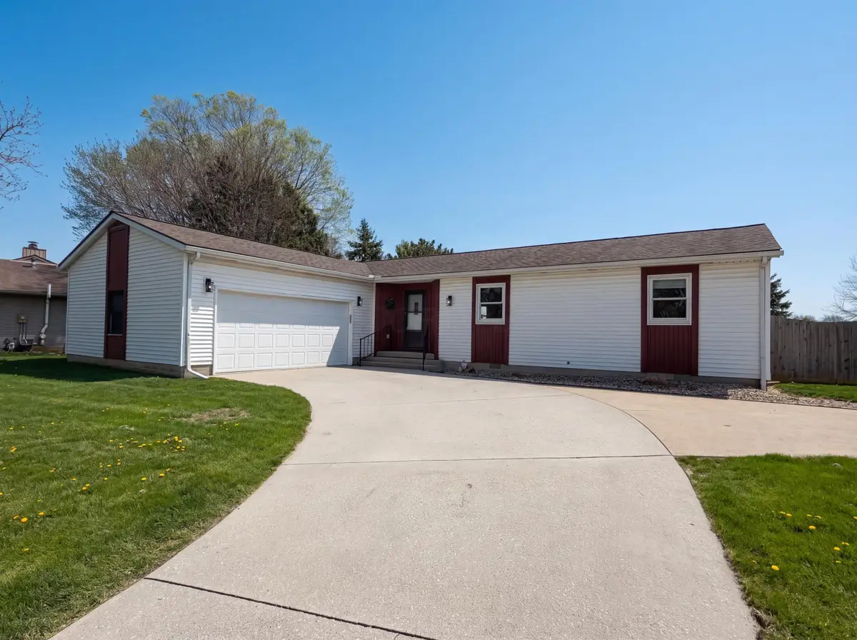 610 Executive Boulevard, Delaware, OH 43015 - #1