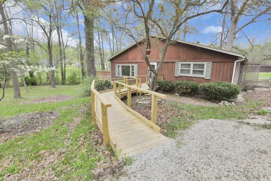 2171 Hamburg Road Sw, Lancaster, OH 43130 - #3