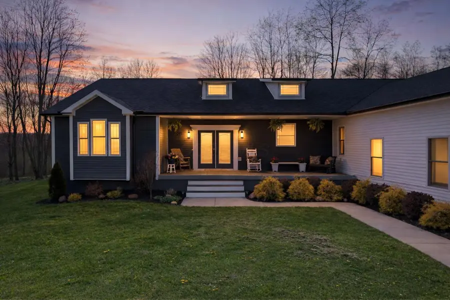 14841 King Road, Howard, OH 43028 - #2