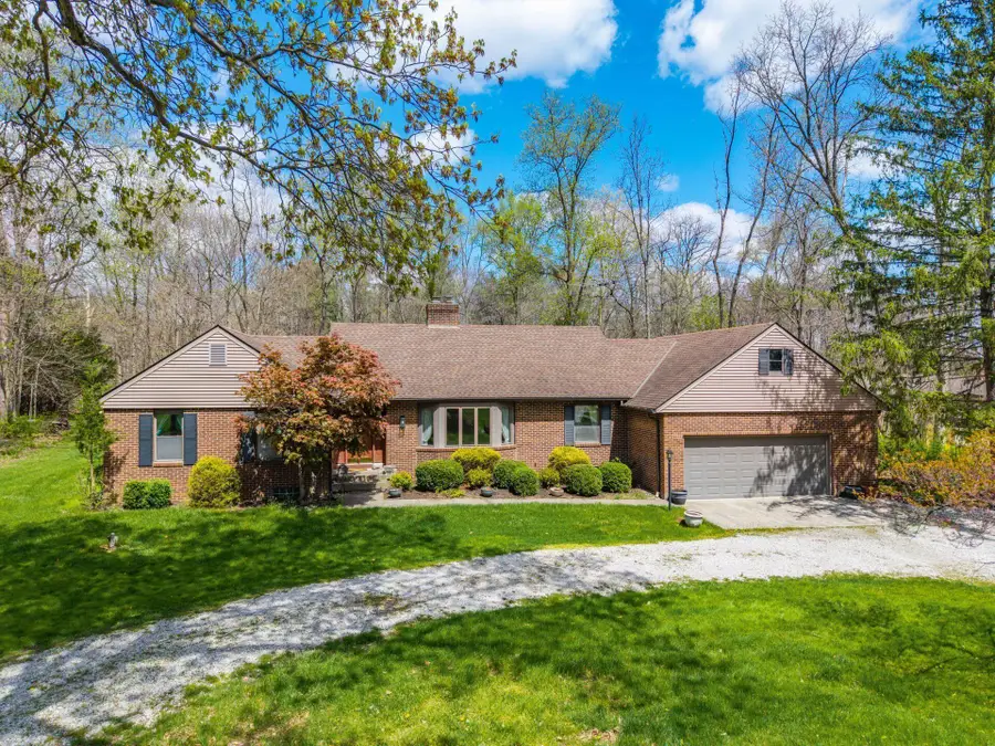 2434 Carriage Road, Powell, OH 43065 - #3