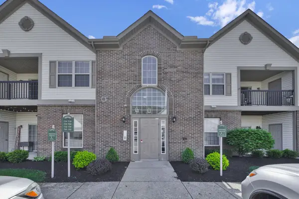 756 Hidden Springs Drive, Lewis Center, OH 43035