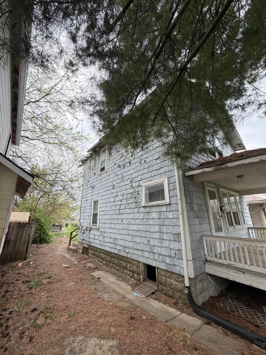 1604 Manchester Avenue, Columbus, OH 43211 - #3