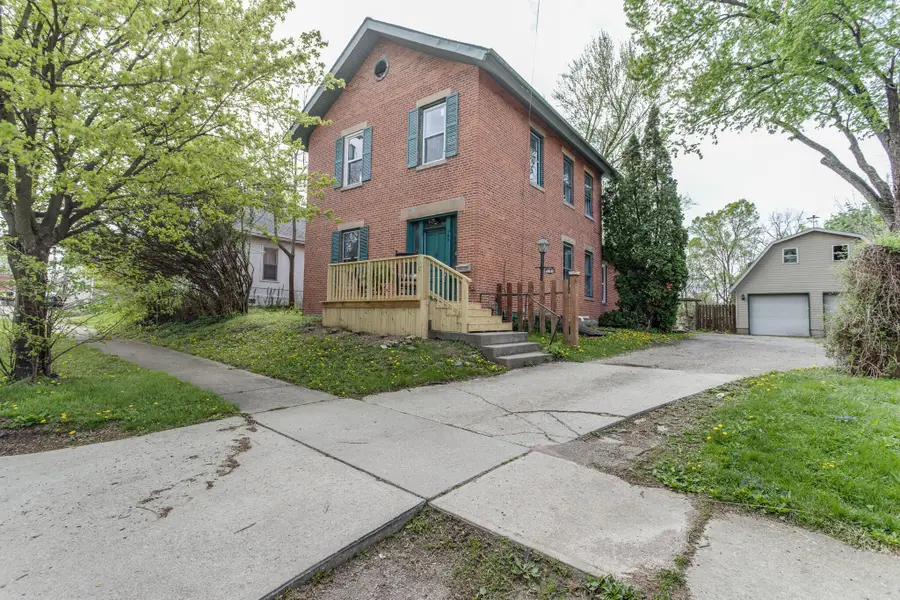 168 E Central Avenue, Delaware, OH 43015 - #2