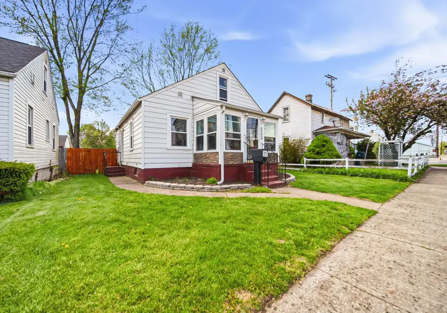 233 Pierce Avenue, Lancaster, OH 43130 - #3