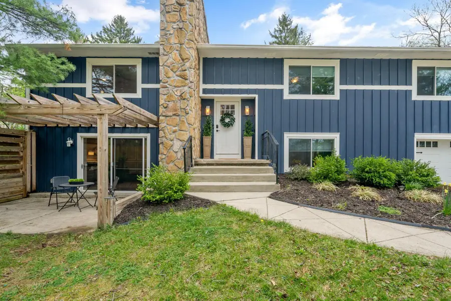 7402 Riverside Drive, Dublin, OH 43016 - #3