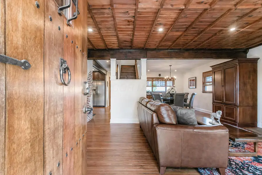 221 S Algonquin Avenue, Columbus, OH 43204 - #3