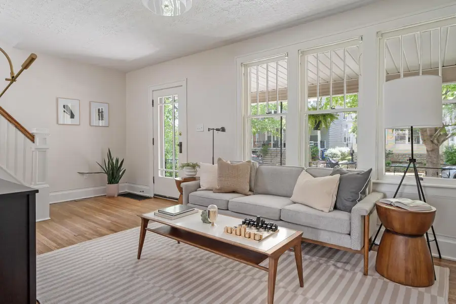 472 Reinhard Avenue, Columbus, OH 43206 - #3