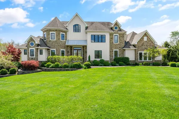 129 Orchard Wood Path, Granville, OH 43023