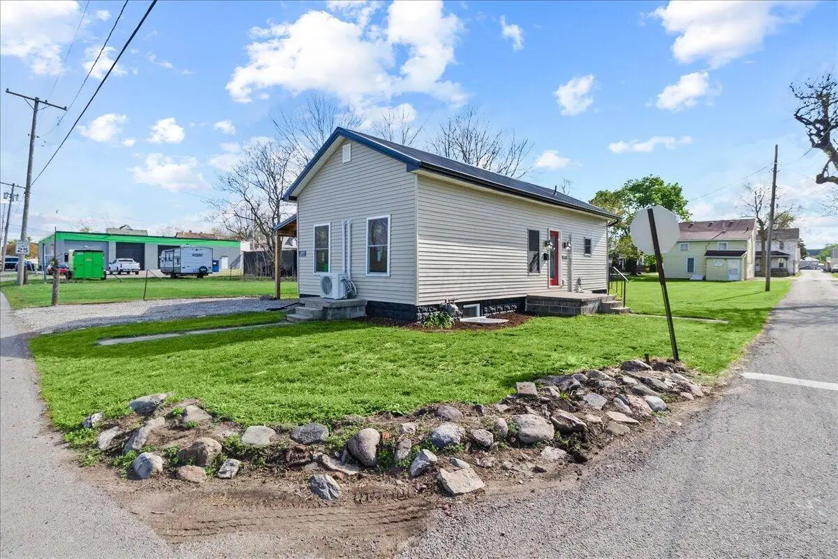 329 S Elm Street, Bellefontaine, OH 43311 - #1