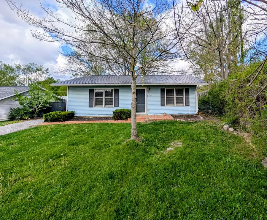 227 W Jersey Street, Johnstown, OH 43031 - #2