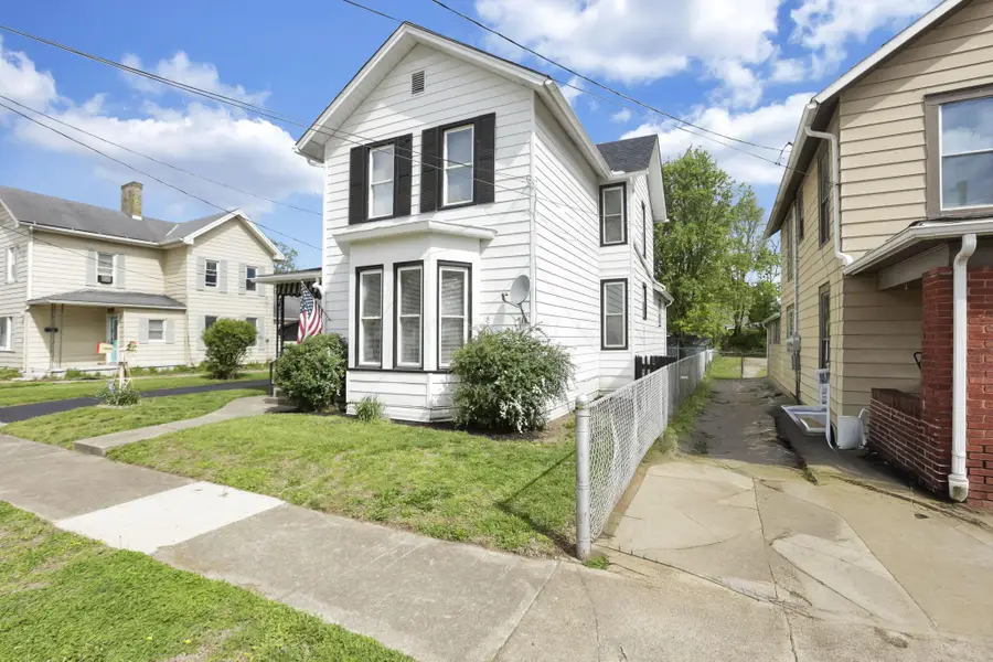 270 Lawrence Street, Newark, OH 43055 - #2