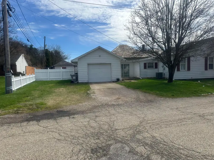 996 3rd Street, Logan, OH 43138 - #2