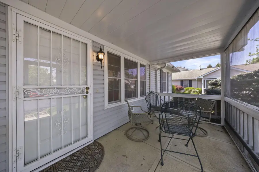 8565 Victoria Meadow Lane, Reynoldsburg, OH 43068 - #3