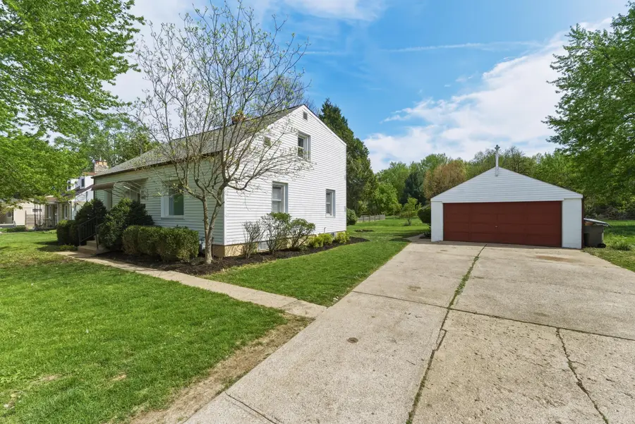 1887 E Cooke Road, Columbus, OH 43224 - #2