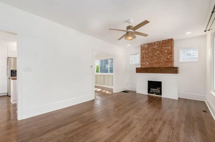 95 E Pacemont Road, Columbus, OH 43202 - #3