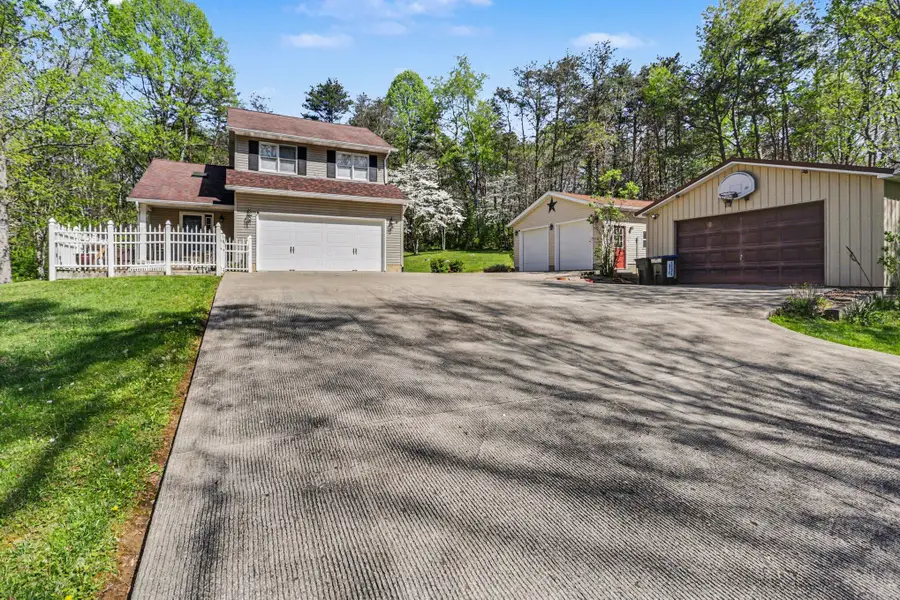 31234 Mays Road, Logan, OH 43138 - #3