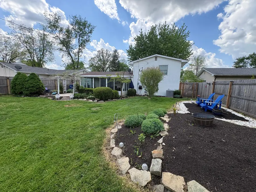 440 Deerwood Avenue E, Columbus, OH 43230 - #2