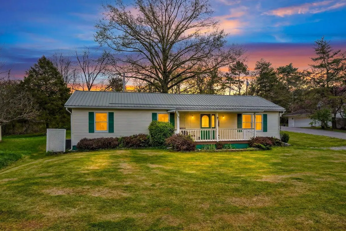 24 S Longworth Street, Jackson, OH 45640 - #1