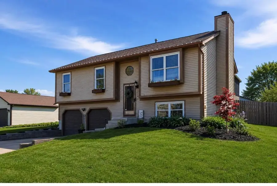 300 Pathfinder Drive, Reynoldsburg, OH 43068 - #3