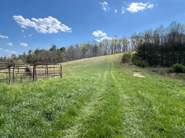 1322 Peniel Road, Patriot, OH 45658