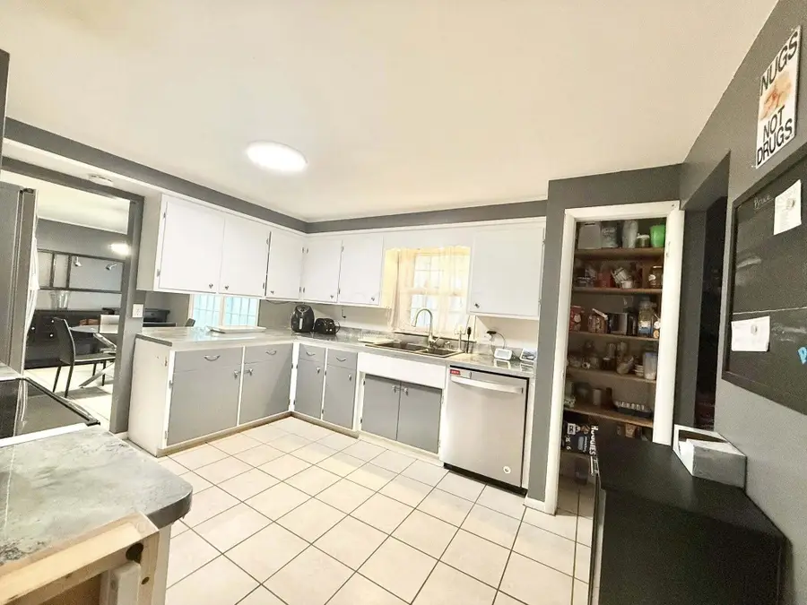 751 Vicksburg Drive, Lexington, OH 44904 - #3