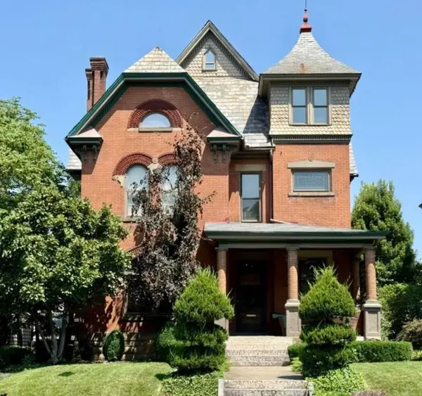 130 Buttles Avenue, Columbus, OH 43215