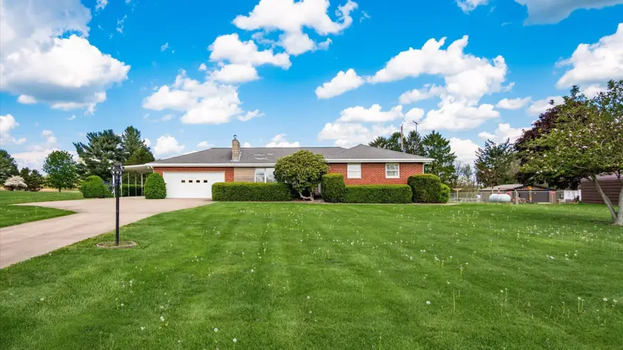 6952 State Route 13 Ne, Somerset, OH 43783 - #3