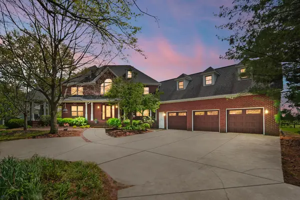 8290 Dustin Road, Galena, OH 43021