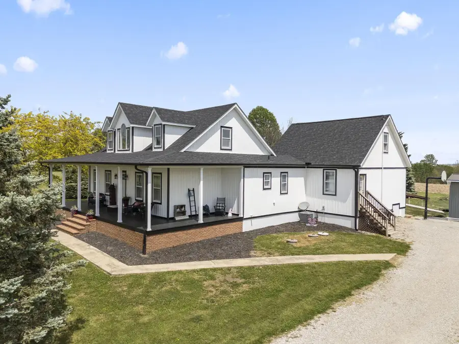 29814 Wolfe Road, Circleville, OH 43113 - #2