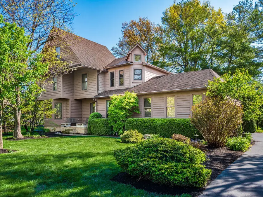 8642 Hawick Court S, Dublin, OH 43017 - #2