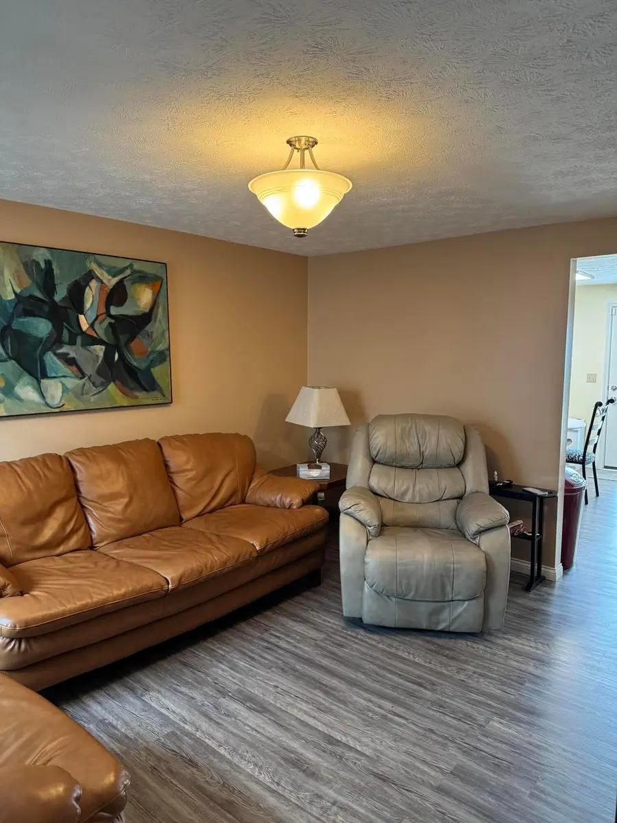 922 Breathitt Avenue, Columbus, OH 43207 - #3