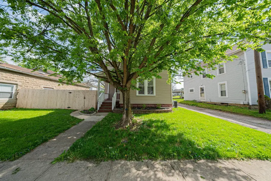 351 W William Street, Delaware, OH 43015 - #2