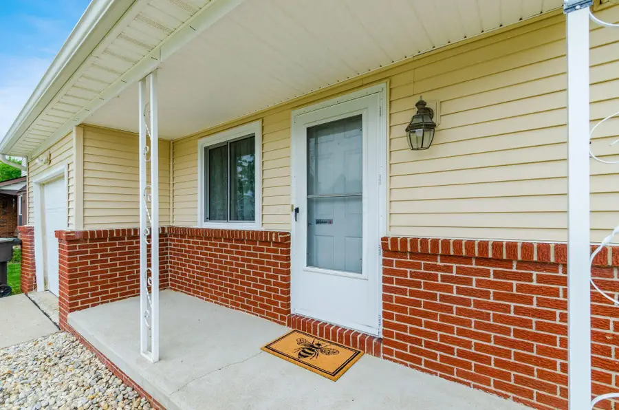 5912 Starcrest Drive, Galloway, OH 43119 - #2