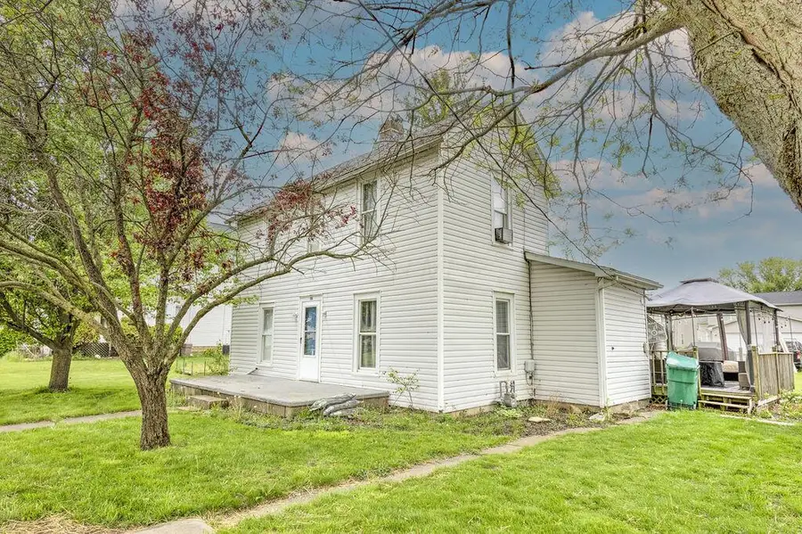 160 N Clayton Street, Centerburg, OH 43011 - #2