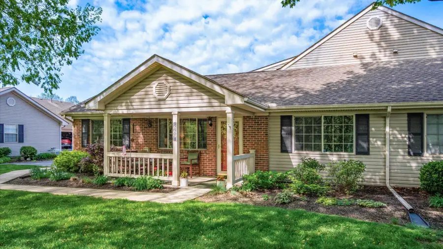 669 Kensington Drive, Heath, OH 43056 - #2