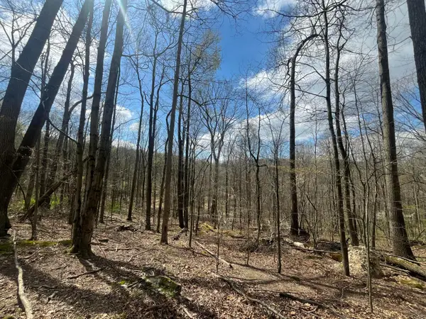 14040 Pinewood Trail Road Ne, Newark, OH 43055