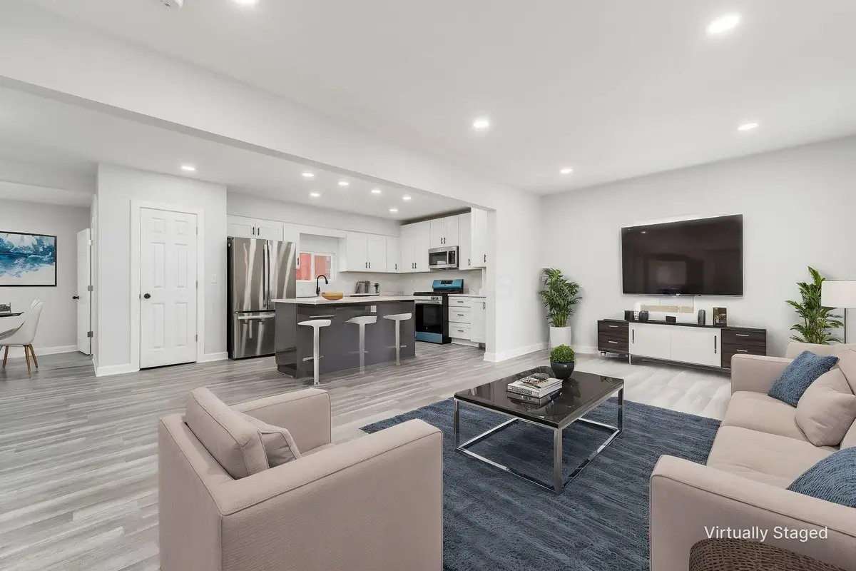 905 Carpenter Street, Columbus, OH 43206 - #1