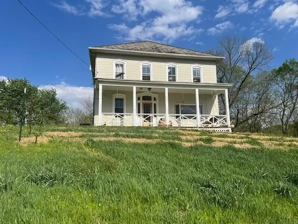 5470 N River Road E, Zanesville, OH 43701