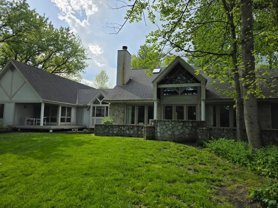 668 Founders Ridge Drive, Columbus, OH 43230 - #3