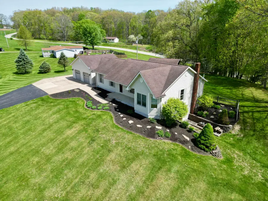 8600 Honeysuckle Drive, Dresden, OH 43821 - #2